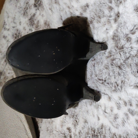 Bullboxer Knee High Heeled Boots - Picture 6 of 11